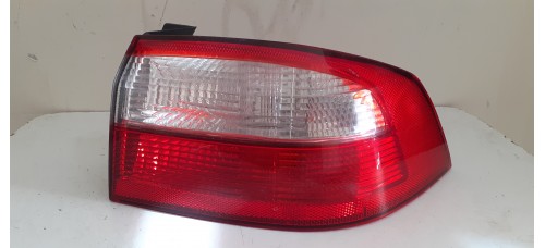 RENAULT LAGUNA II STOP LAMBASI SAĞ DIŞ (05/07) DUYSUZ